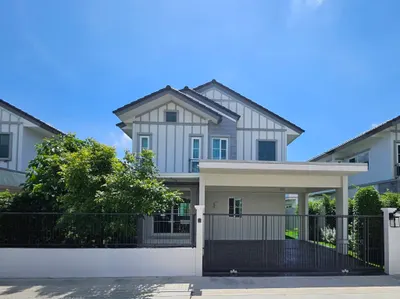 3-bed house for rent at Villaggio 2 Srinakarin-Bangna, photo 1 of 5