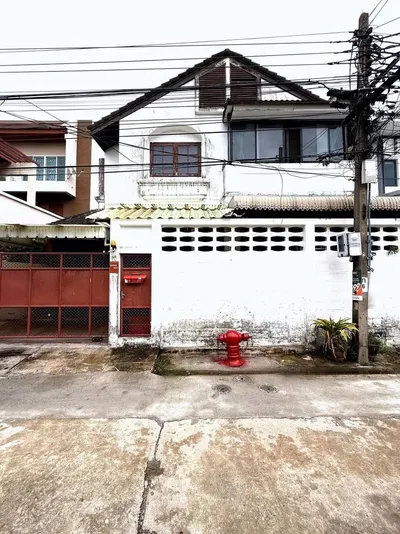 House for sale near BTS Thong Lo, photo 4 of 5