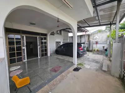MRT 叻抛站附近的3房独栋住宅出租，第2张，共5张