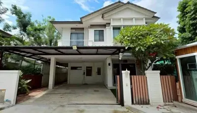 6-bed house for rent near BTS Khu Khot, photo 1 of 5