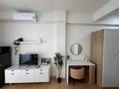 Condo à louer près de la station BTS Bang Na, photo 3 sur 5