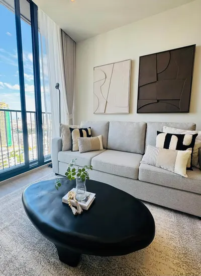 Condo for rent at Noble State 39, photo 3 of 5