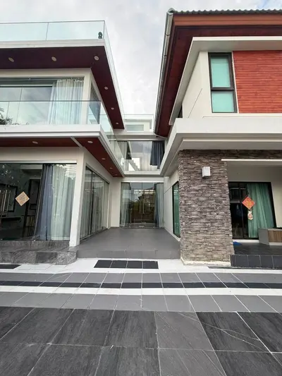 4-bed house for rent in Bang Khun Thian, photo 2 of 5