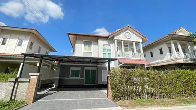 巴威区的4房独栋住宅出售，第2张，共5张