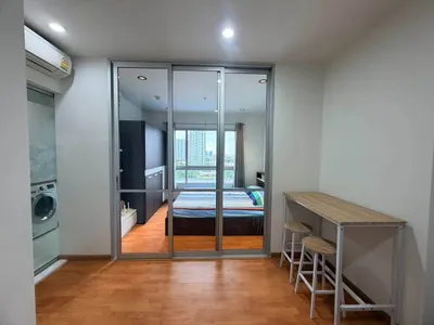 1-bed condo for rent near BTS Bang Wa, photo 1 of 5
