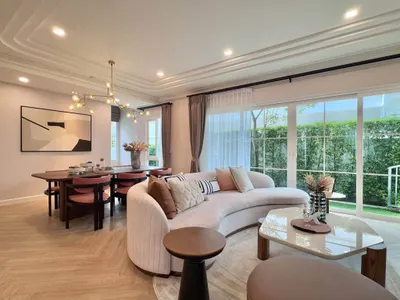 This listing, photo 1