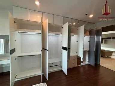 3-bed condo for rent at Supalai Prima Riva, photo 2 of 5