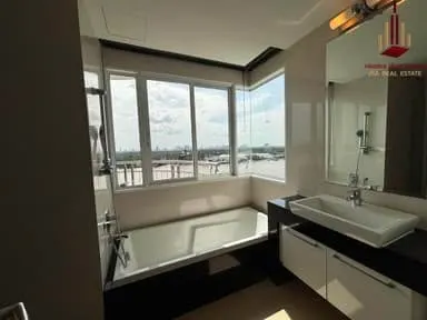 3-bed condo for rent at Supalai Prima Riva, photo 4 of 5