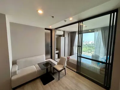 Condo for rent near BTS Bang Na, photo 2 of 5