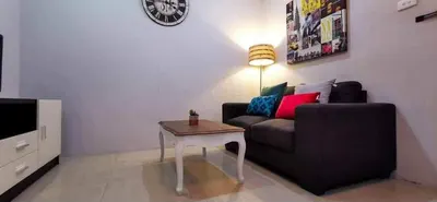 Appartement à louer près de la station MRT Huai Khwang, photo 5 sur 5