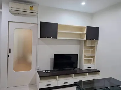 Appartement à louer près de la station MRT Huai Khwang, photo 4 sur 5