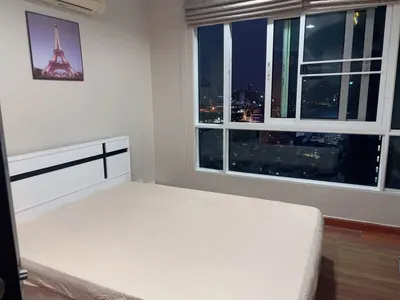 1-bed condo for rent near MRT Huai Khwang, photo 3 of 5