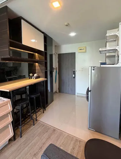 1-bed condo for rent near BTS Phaya Thai, photo 2 of 5