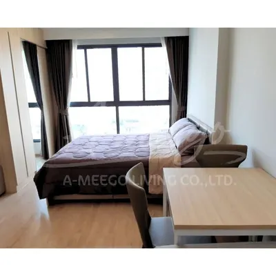 Studio condo for rent near BTS Bang Na, photo 1 of 5