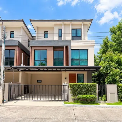 バンボン区の4ベッドルーム一戸建て（売買）、写真2/5