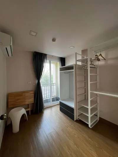 2-bed condo for rent at The Light New York Condominium, photo 2 of 5