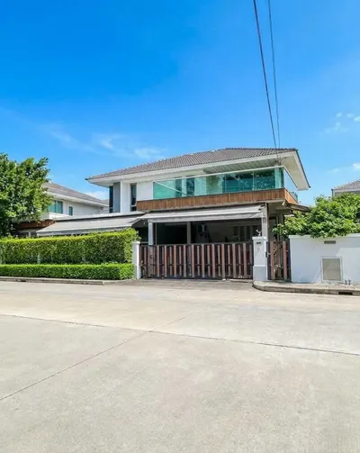 Perfect Place Rama 9-KrungthepKreetha的5房独栋住宅出租，第1张，共9张