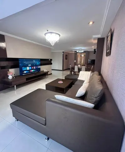 Condo 3 chambres à louer à Waterford Diamond Tower, photo 6 sur 7