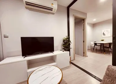 Condo 1 chambre à louer près de la station MRT Ratchadaphisek, photo 4 sur 5