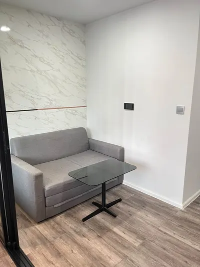 1-bed condo for rent near MRT Huai Khwang, photo 8 of 10