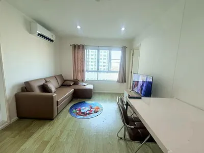 Condo 2 chambres à louer près de la station MRT Bang Krasor, photo 2 sur 5