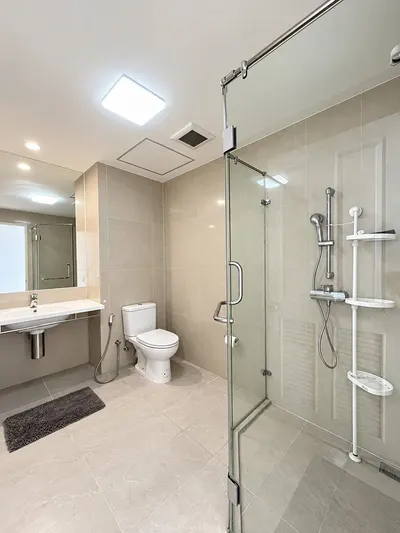 Studio condo for sale at Baan Sathorn Chao Phraya, photo 5 of 5