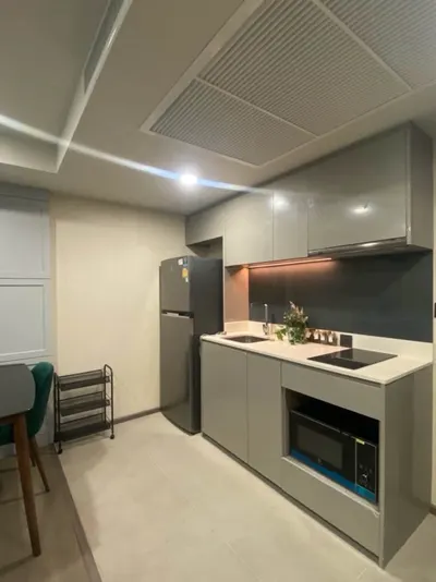 1-bed condo for rent near BTS Ratchadamri, photo 5 of 5