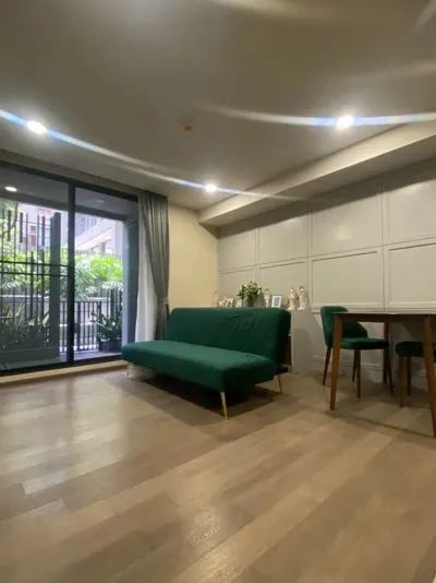 1-bed condo for rent near BTS Ratchadamri, photo 3 of 5