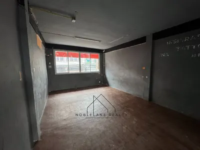Commercial space for rent near MRT Huai Khwang, photo 4 of 5