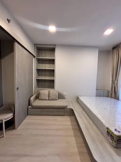 Studio condo for rent at Cobe Ratchada-Rama9, photo 3 of 5