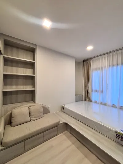 Studio condo for rent at Cobe Ratchada-Rama9, photo 1 of 5