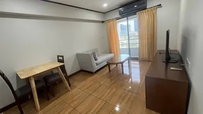 Thonglor Tower的2房公寓出租，第1张，共5张