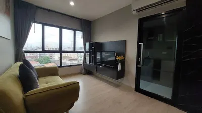1-bed condo for rent near MRT Bang Khun Non, photo 3 of 5