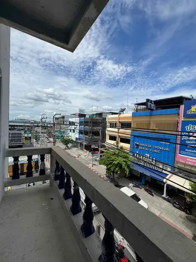 4-bed townhouse for rent near BTS Bang Wa, photo 2 of 5