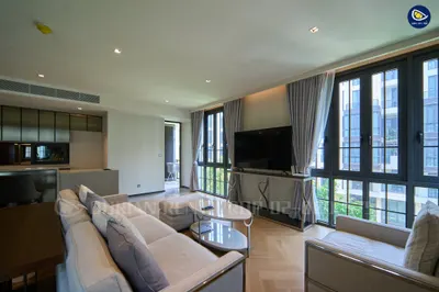ให้เช่าคอนโด 3 ห้องนอน The Reserve Sukhumvit 61 รูปที่ 3 จาก 5