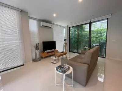 Baan Klang Muang Classe Ekkamai-Ramintraの4ベッドルーム一戸建て（賃貸）、写真3/5