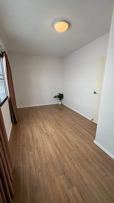 3-bed townhouse for rent near MRT Bang Rak Yai, photo 4 of 5