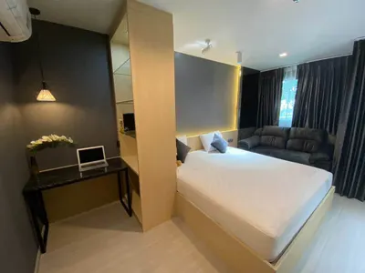 Studio condo for rent near MRT Lat Phrao, photo 1 of 5
