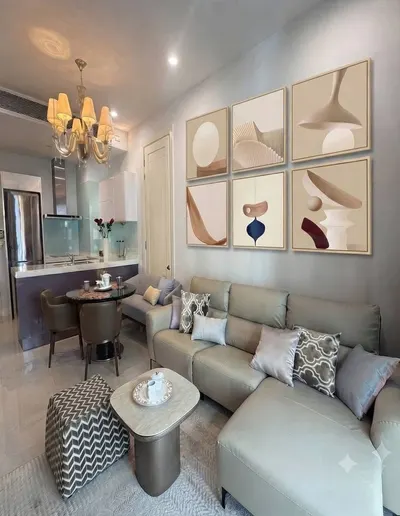 2-bed condo for rent near MRT Si Lom, photo 3 of 5
