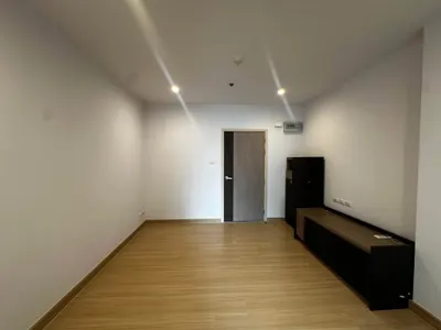 Condo 1 chambre à vendre près de la station BTS Talat Phlu, photo 2 sur 5