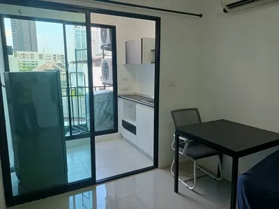 Condo 1 chambre à louer près de la station MRT Lat Phrao, photo 4 sur 5
