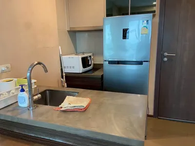 Condo 1 chambre à louer près de la station BTS Wongwian Yai, photo 3 sur 5