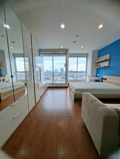Studio condo for rent near BTS Talat Phlu, photo 1 of 5
