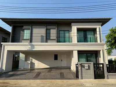 BTS バンナー駅周辺の一戸建て（賃貸）、写真1/5