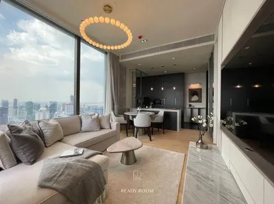 Condo 2 chambres à louer près de la station BTS Chit Lom, photo 1 sur 5