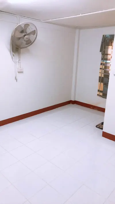 MRT バーンパコーク駅周辺の部屋（賃貸）、写真3/5