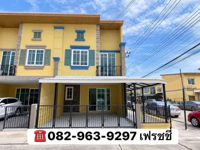 Maison de ville 4 chambres à vendre à Golden Town Onnut-Pattanakan, photo 1 sur 5