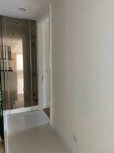 3-bed condo for rent near BTS Ratchadamri, photo 4 of 5