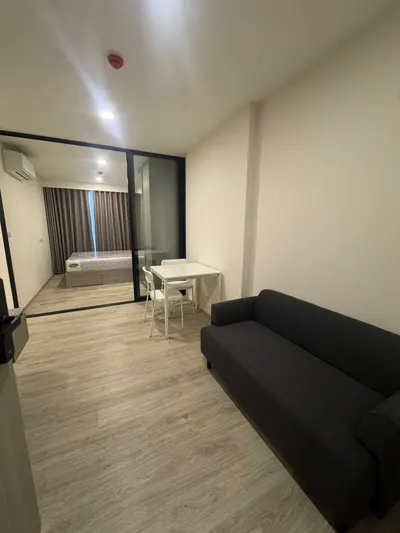 Condo 1 chambre à louer près de la station BTS Saphan Mai, photo 1 sur 5