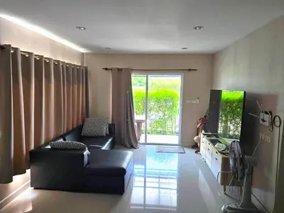 沙潘松区的3房独栋住宅出租，第2张，共5张